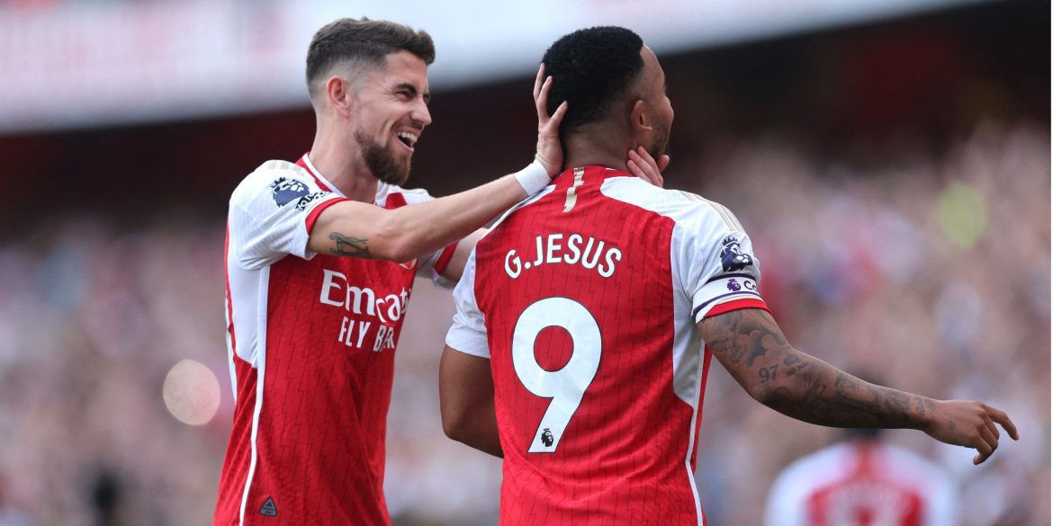 Arsenal: Gary Neville makes "negative" Gabriel Jesus claim