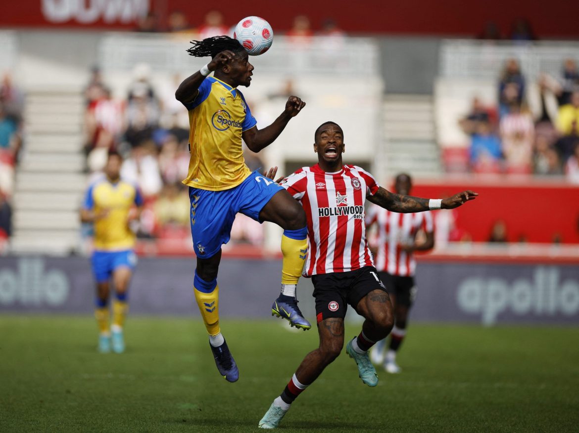 Southampton: Bednarek & Salisu slammed